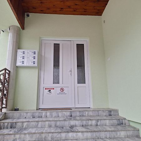 Apartmanovy Dom Stummerova Топольчани Экстерьер фото